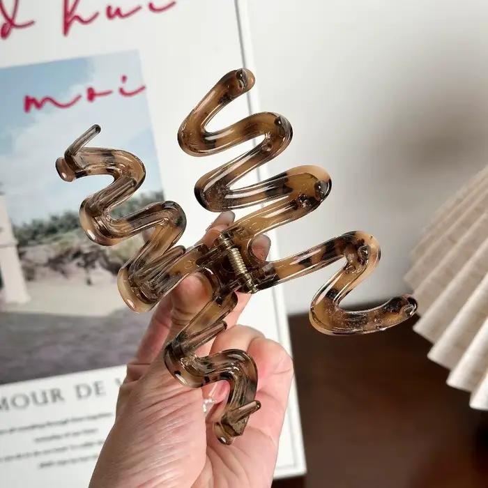 Grande pince à cheveux en acrylique pour femmes, ambre ondulé, pince requin Premium, accessoires pou