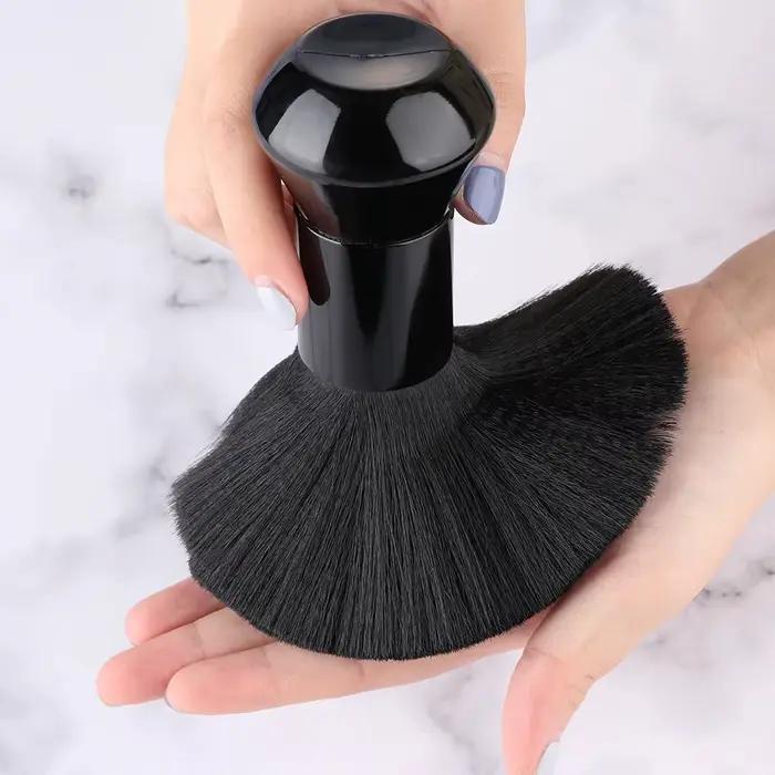 Noir coiffure balayage cou nettoyage des cheveux Duster brosse de coupe