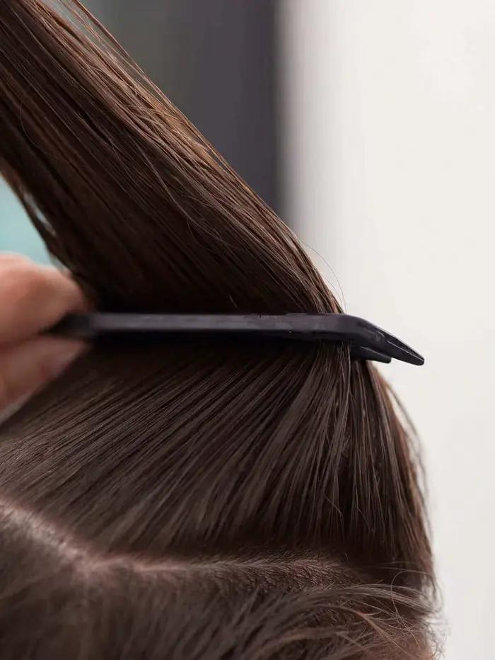 Peigne à cheveux en acier inoxydable à pointe fine