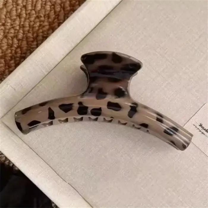 Pince à cheveux en forme de requin pour femmes