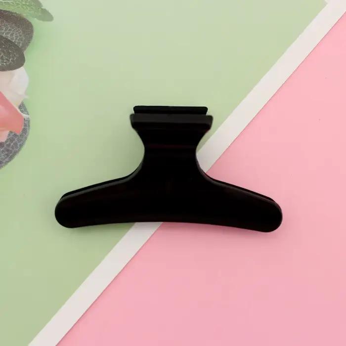Outils de coiffure, accessoires de salon