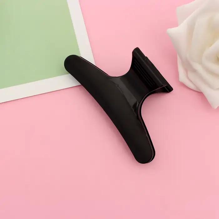 Outils de coiffure, accessoires de salon
