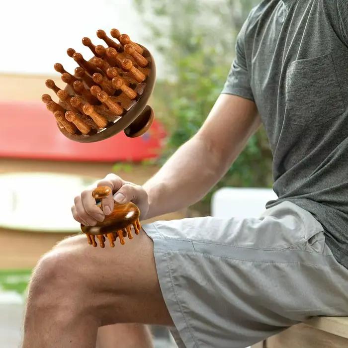 Brosse de massage du cuir chevelu en bois de qualité supérieure
