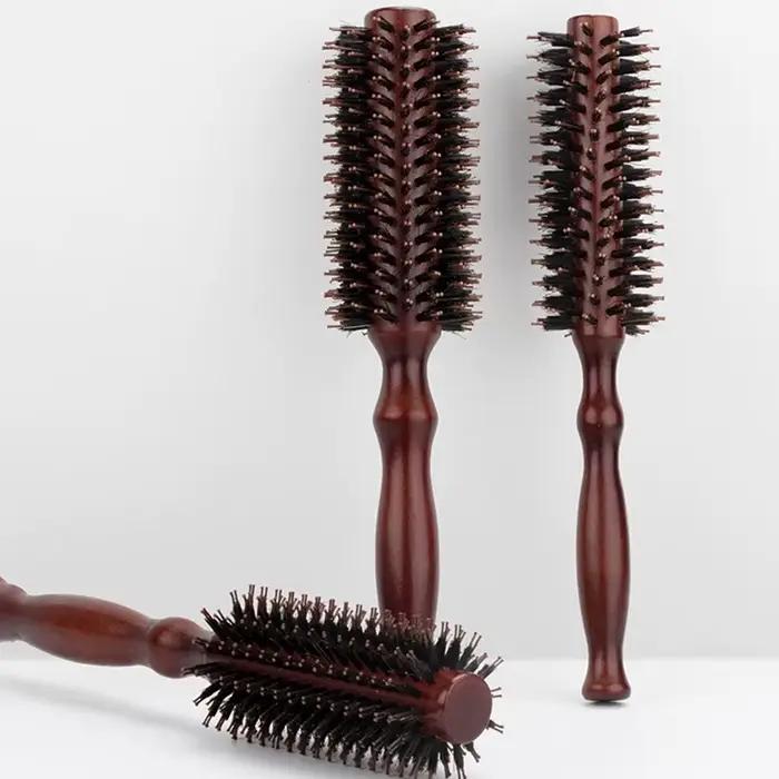 Brosse Ronde à Rouler avec Manche en Bois