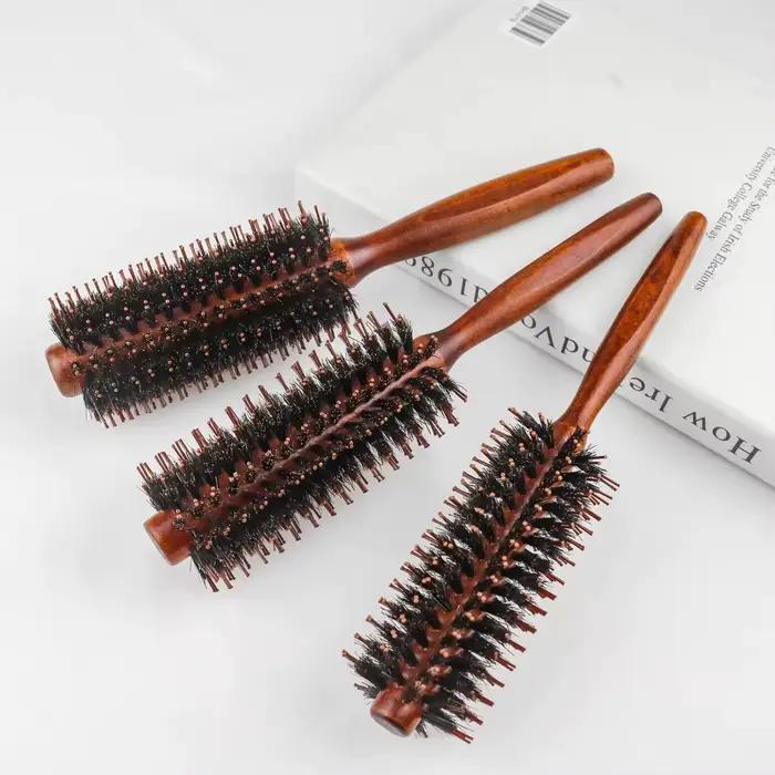 Brosse à cheveux dédiée au Salon