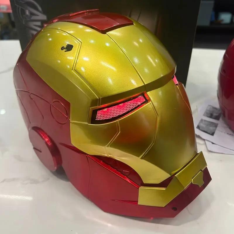 Iron Man masque 1:1 dessin animé casque électrique portable ouverture et fermeture automatiques modèle adulte tendance jouet cadeau d'anniversaire