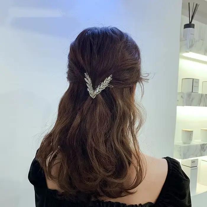 Pince à cheveux de luxe en cristal brillant pour femmes, épingles à cheveux coréennes en forme de V,