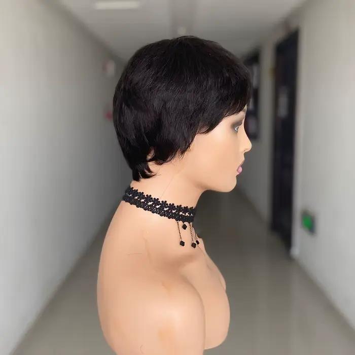 Perruques de cheveux humains droites courtes couleur naturelle cheveux brésiliens Remy coupe de luti