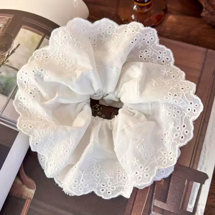 Grand accessoire pour cheveux avec nœud en dentelle rouge et blanc pour petite amie – Parfait pour les cadeaux et les styles élégants.