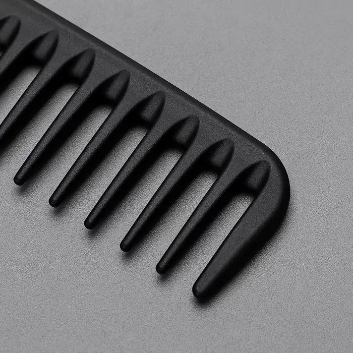 Peigne à cheveux noir à dents larges pour hommes