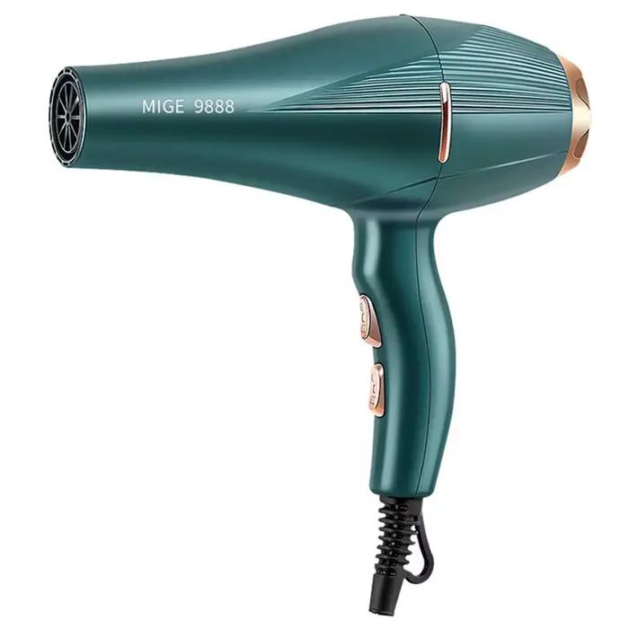 Sèche-cheveux à grande vitesse à la mode