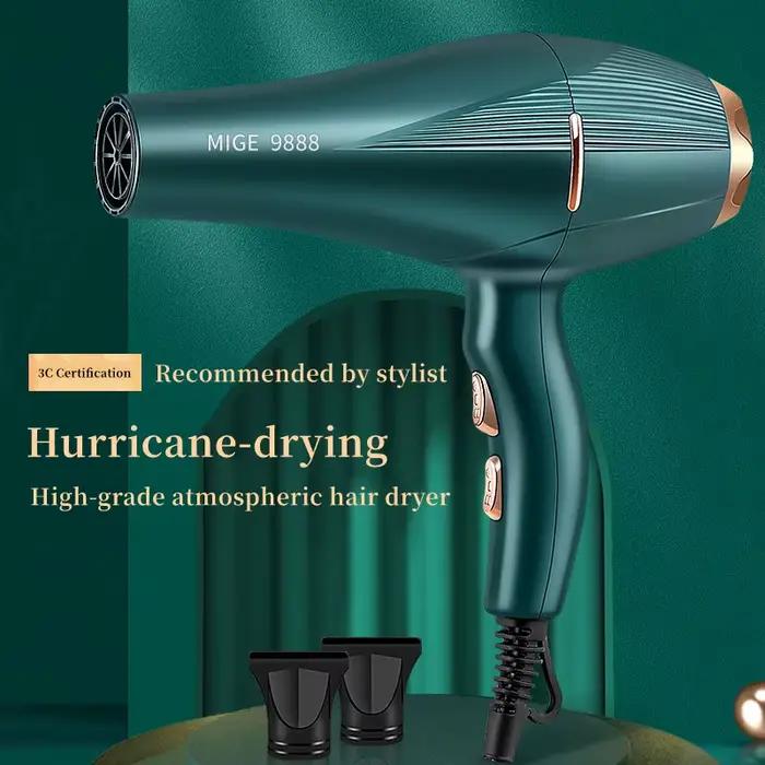 Sèche-cheveux à grande vitesse à la mode