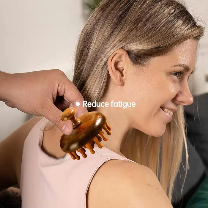 Brosse de massage du cuir chevelu en bois de qualité supérieure