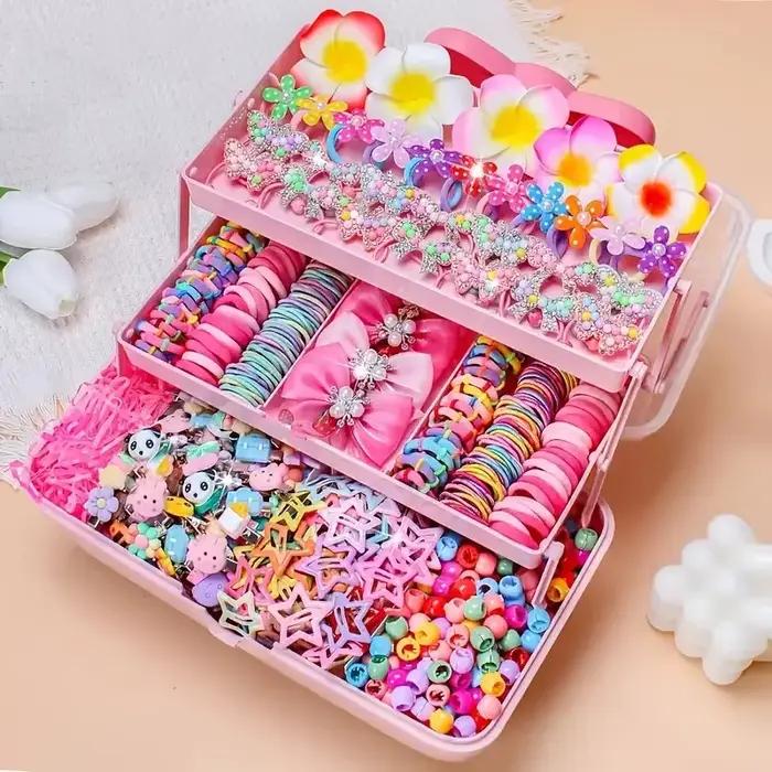 500/551 pièces d'un ensemble d'accessoires pour cheveux pour fille Saint Valentin sur le thème rose. Convient aux occasions festives.