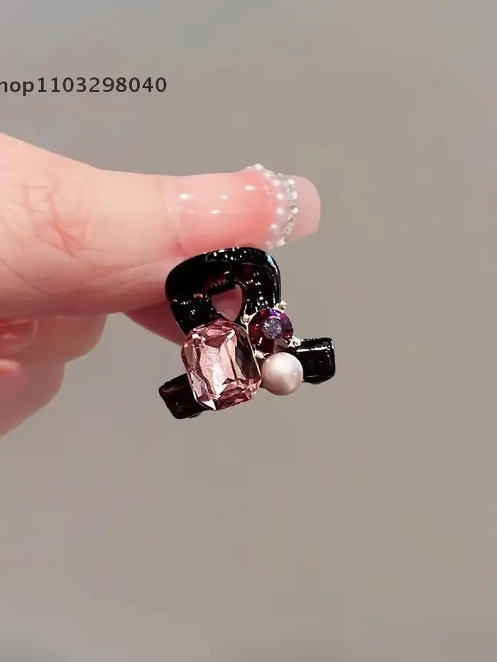 Pince requin élégante pour femme avec strass – Accessoire cheveux élégant